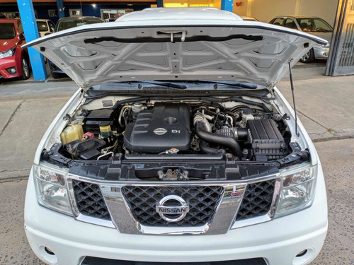 Nissan Frontier 2010 2.5 Le Cab Doble 4x4