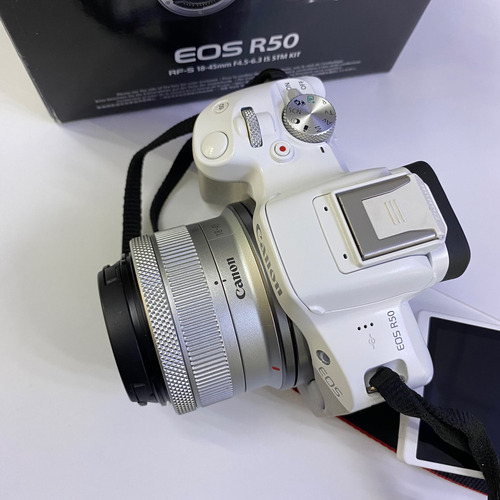 Cámara Canon Eos R50 Kit 15-45 Como Nueva Como Nueva Bien Cuidada