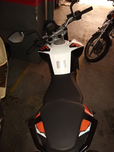 Imagen 8 de 9 de Ktm Duke 200