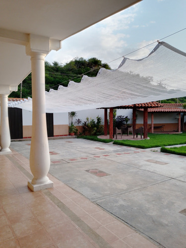 Malla Polisombra Blanca, 35%, Son 13 X 4 Lista Para Instalar (Usado)