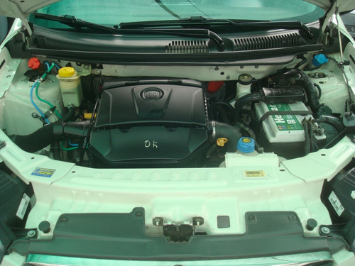 Fiat Gran Siena Essence 1.6 Dualogic 4p 2015