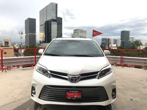 Imagen 8 de 15 de Toyota Sienna 2020 5p Limited V6/3.5 Aut