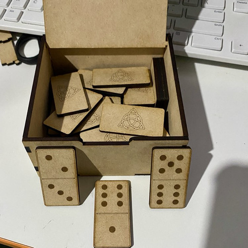 Domino En Mdf Con Caja Grabado Personalizado.