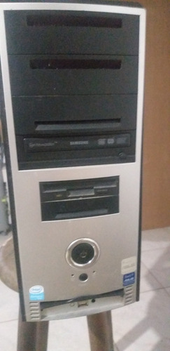 Computador Pentium 4 E Monitor LG 15 De Tubo Funcionando