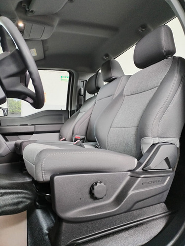 Ford F-350 Xl 7.3l 16v V8, Automática 10 Vel
