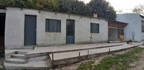 Se Vende En Camino Maldonado 3 Casas Con Renta Terreno 1100mt Y Cochera