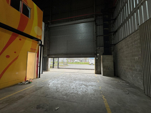 Alquiler Deposito 1900 M2 En Benavidez Tigre