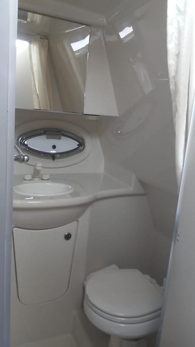 Imagem 10 de 10 de Bayliner 350 - A Mais Bonita Do Brasil