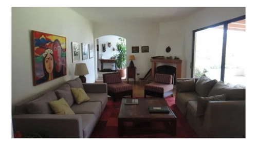 Gran Casa Estilo Campo En Los Almendros De Reñaca