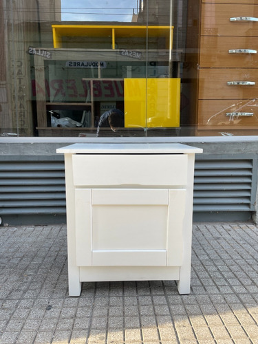 Imagen 3 de 5 de Mesa De Luz Laqueada Blanca