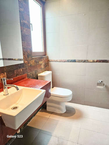 Fantástica Casa En Exclusivo Condominio Valle Escondido.