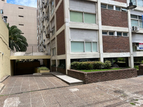 Imagen 1 de 5 de Venta Cochera En Sacassuo. San Isidro