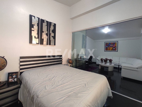 Imagen 13 de 27 de Bella Y Cómoda Casa , Urb. Trigal. Cód.: 132012, 04144841043