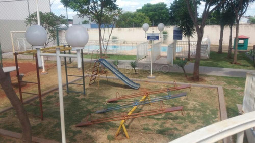 Imagem 4 de 10 de Apartamentos - Ref: V4700