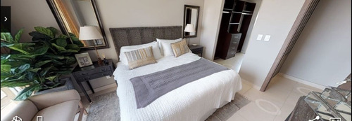 Departamentos(1r) En Venta En Torre Oceana En Vía Montejo