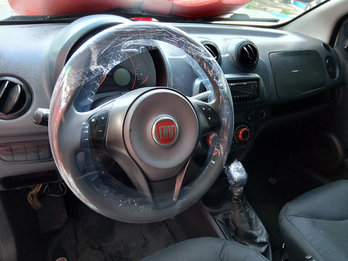Fiat Uno 1.4 Sporting Flex 5p