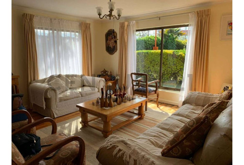 Se Vende Casa Con Amplio Terreno En Chiguayante