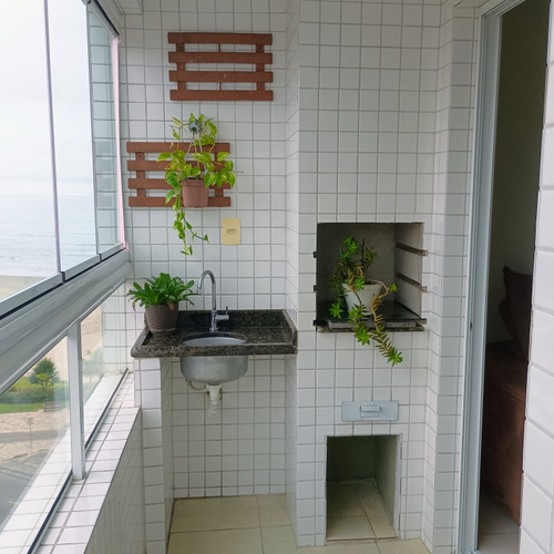 Apartamento Com Suite Frente Praia