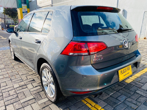 Volkswagen Golf Comfortline 2017 1400cc
