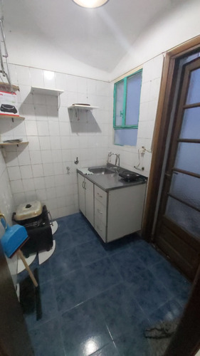 Local + Departamento 2 Amb Chico Planta Baja Con Patio