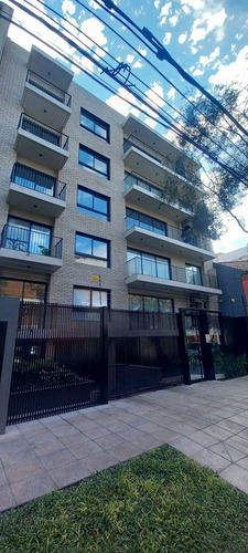 Alquiler Depto Premiun 2 Ambientes Con Balcon A La Calle. 52 Mts Totales. Ac. Calefaccion Por Radiadores