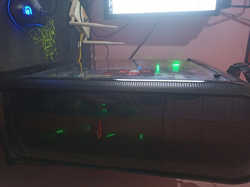 Pc Gamer + Volante Ferrari 458 Trustmaster + 2 Joystick Xbox