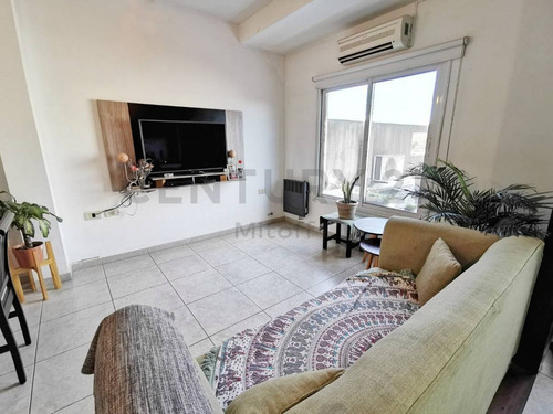 Imagen 5 de 18 de Departamento En Venta De Dos Dormitorios En La Plata