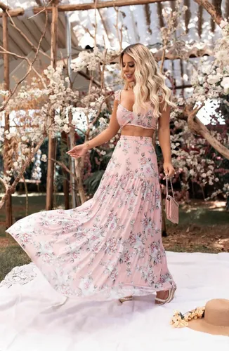 Cropped e saia longa floral 2025