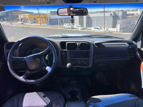 Chevrolet S-10 2.4 MPFI EXECUTIVE 4X2 CD 8V FLEX 4P MANUAL