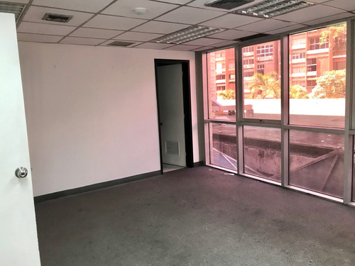 Imagen 9 de 16 de Oficina En Alquiler En Los Palos Grandes 224m2