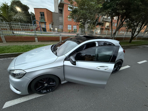 Mercedes Benz A250, Motor Amg, Estacionamiento Automático