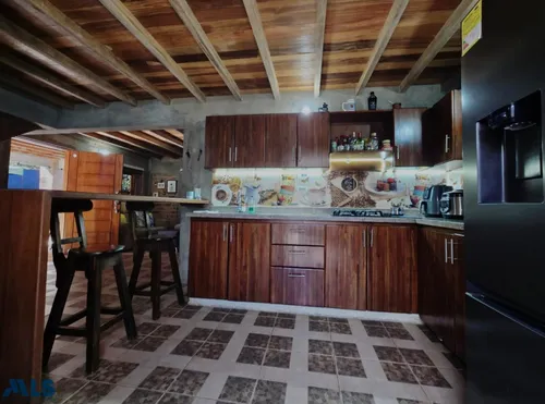 Casa Finca En Santa Elena - Vereda El Rosario