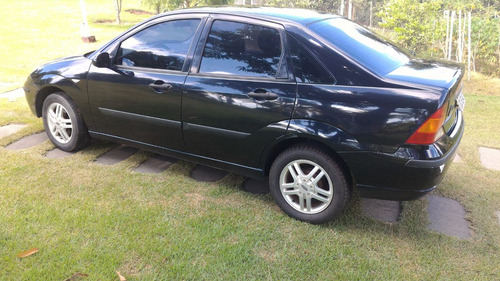 Ford Focus Sedan 2.0 Glx 4p