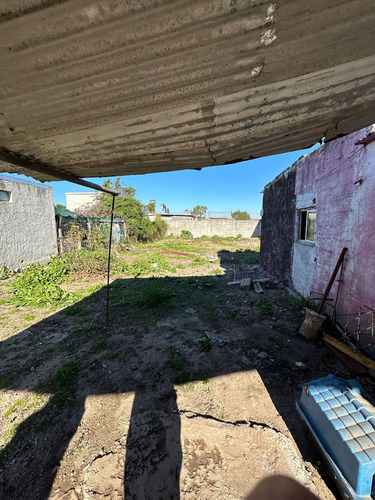 Casas Con Apto Al Fondo Y Gran Terreno En Las Piedras