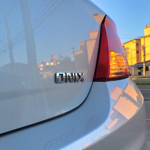 Imagem 6 de 12 de Onix Hatch Ls 1.0 Flexpower 2016 Completo!!