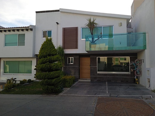 En Venta Casa En Milenio Iii, Alborada Coto Club,  4 Recamar