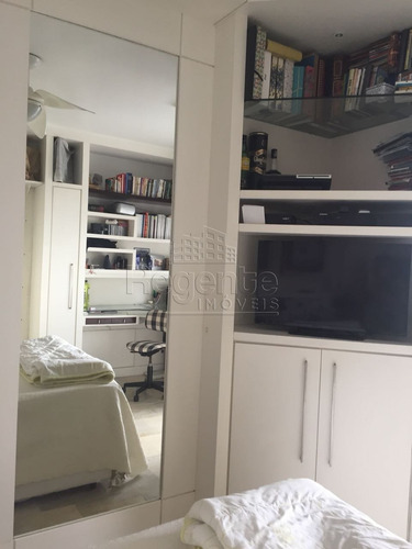 Imagem 14 de 15 de Apartamento A Venda Com 4 Quartos Na Beiramar De Florianopolis - V-82315