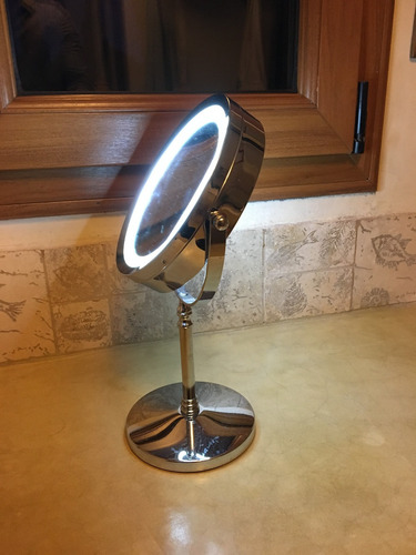 Imagen 9 de 9 de Espejo De Pie Iluminación Led Aumento 10x 1x Reversible 360