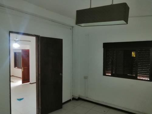 Imagen 11 de 16 de Casa De 3 Dormitorios En Venta En Pando