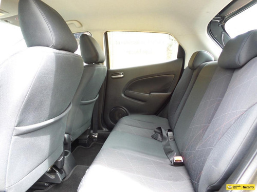 Imagen 13 de 15 de Mazda 2 At 1.5