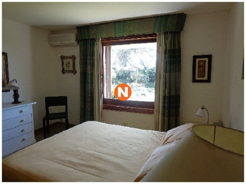 Casa En Venta Y Alquiler, Golf, Punta Del Este, 5 Dormitorios.- Ref: 209230