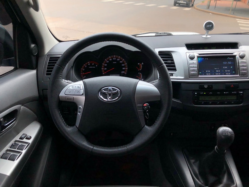 Toyota Hilux Srv 3.0 Tdi 2013
