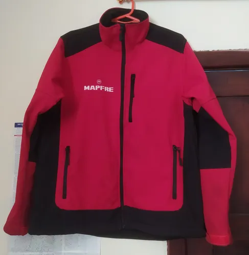 comprar Chompa De Hombre Mapfre Usada! En Stock Disponible.
