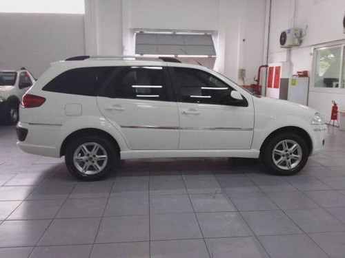 Fiat Palio 1.4 Mpi Attractive Weekend 8v Flex 4p Manual