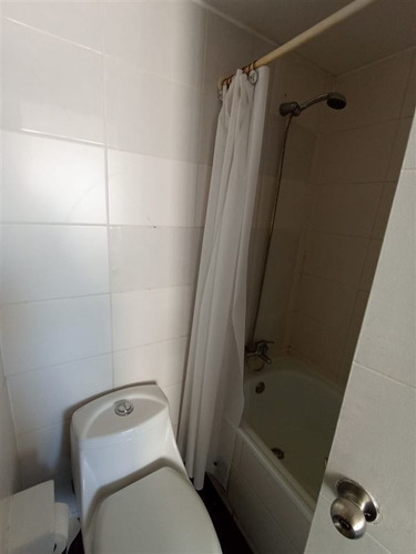 Imagen 14 de 21 de Departamento En Venta De 1 Dorm. En Santiago