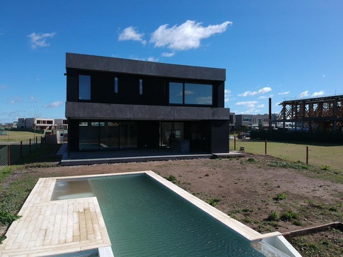 Imagen 2 de 23 de Casa En Venta Al Agua - Virazón, Nordelta