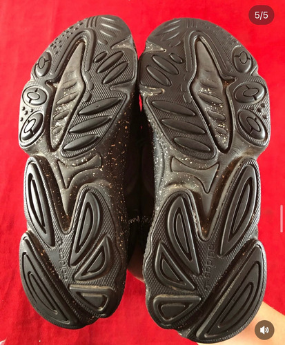 Zapatilla Usadas Adi Ozweegoo Talle: 40