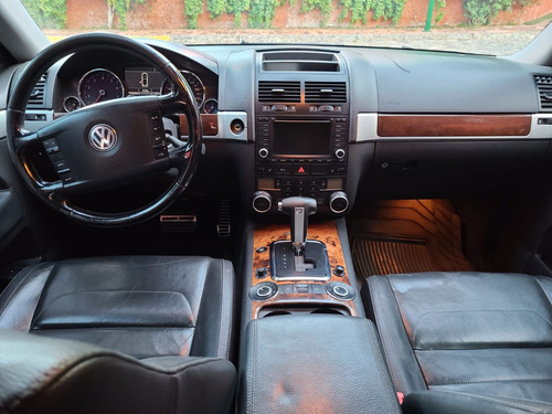 Volkswagen Touareg 4.2 V8 Tiptronic Climatronic 4x4 At