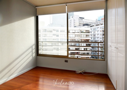 Dpto. En Venta 3 Dorm / Vista / Metro Manquehue / Apumanque