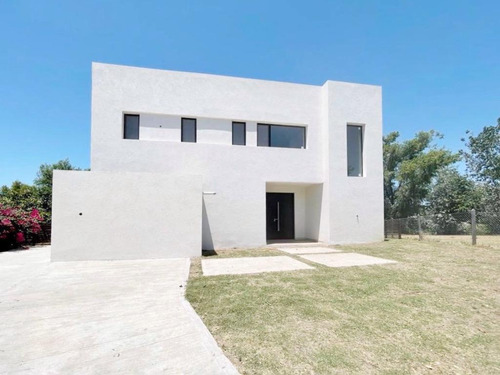 Imagen 2 de 25 de Casa En Venta El Canton Bº Norte A Laguna C/ Pileta